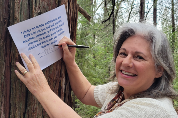 CA_Heidi_Hall_signing